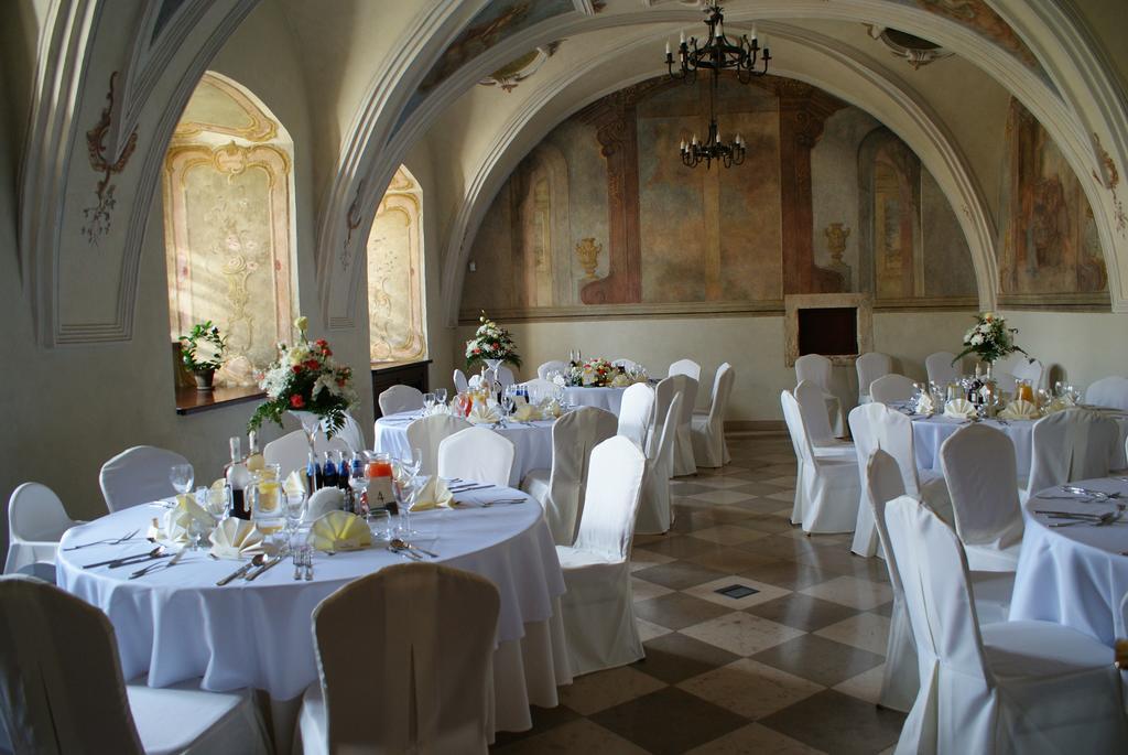 Hotel Sw. Norberta Nowe Brzesko Экстерьер фото