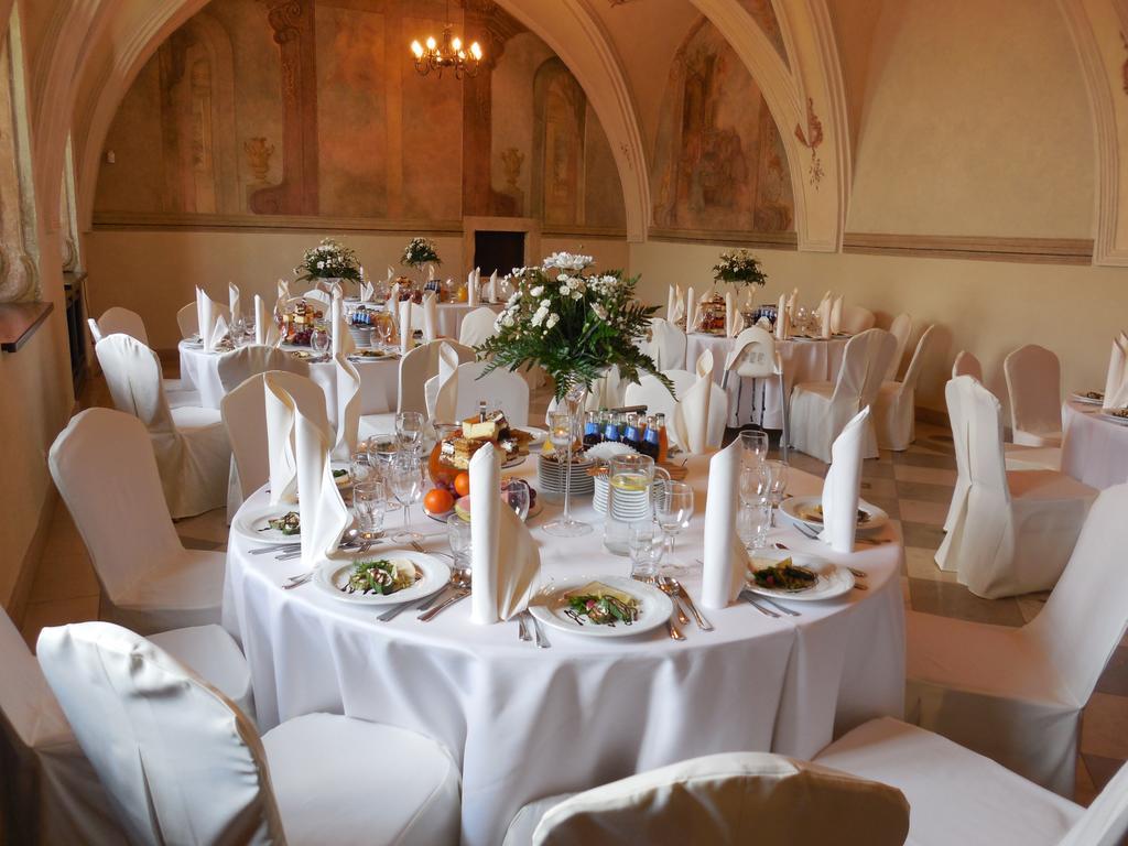 Hotel Sw. Norberta Nowe Brzesko Экстерьер фото