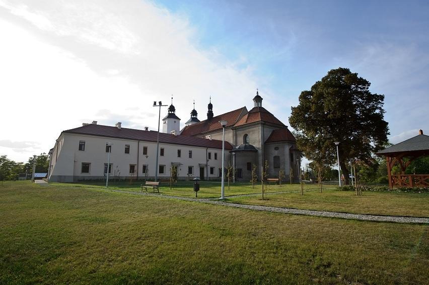 Hotel Sw. Norberta Nowe Brzesko Экстерьер фото