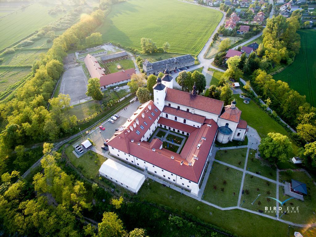Hotel Sw. Norberta Nowe Brzesko Экстерьер фото