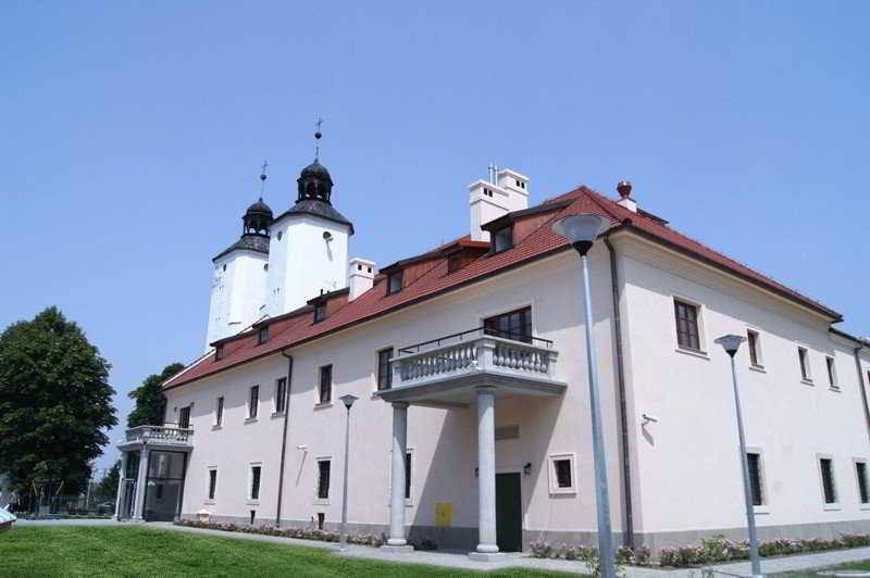 Hotel Sw. Norberta Nowe Brzesko Экстерьер фото