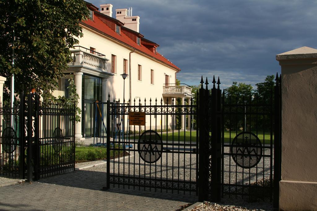 Hotel Sw. Norberta Nowe Brzesko Экстерьер фото