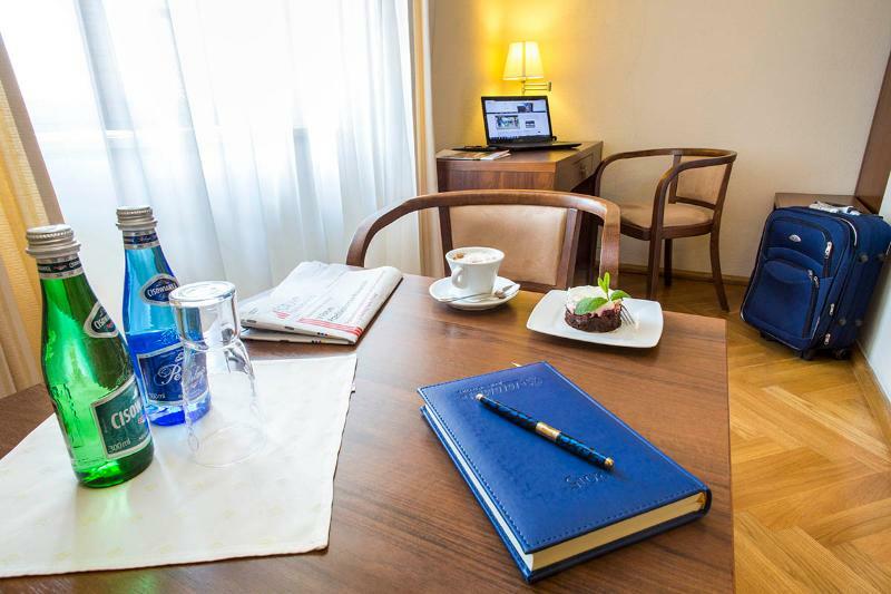 Hotel Sw. Norberta Nowe Brzesko Экстерьер фото